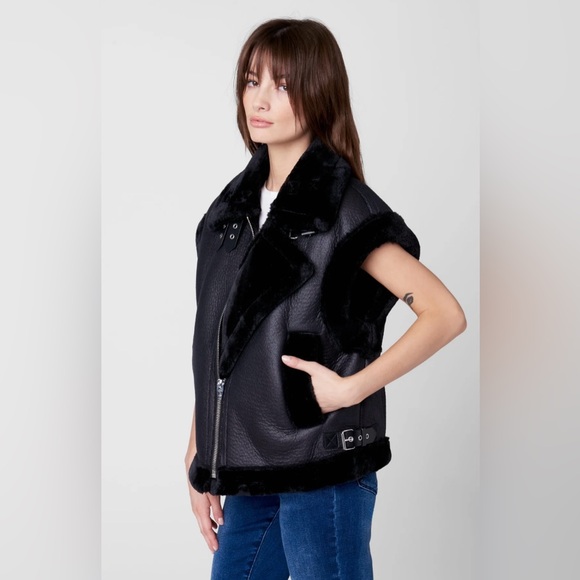 Blanknyc Faux Leather & Sherpa Trimmed Vest - Night Watch XL - Picture 2 of 7